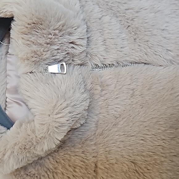 NWOT P2P:18 Altar'd State Vest - Picture 3 of 5